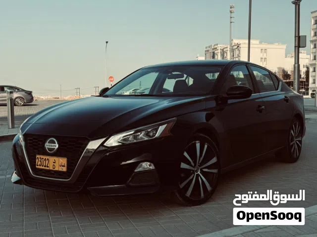 Used Nissan Altima in Muscat