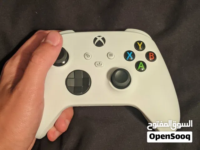 يد اكس بوكس شبه جديده نضيفه