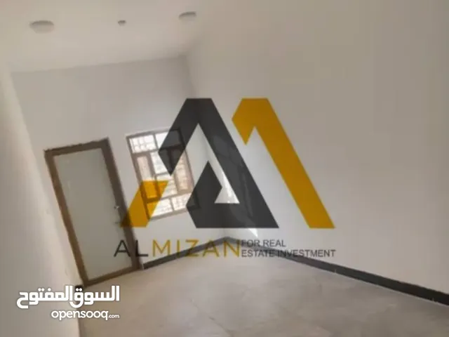 160 m2 4 Bedrooms Townhouse for Rent in Basra Al-Wofood St.