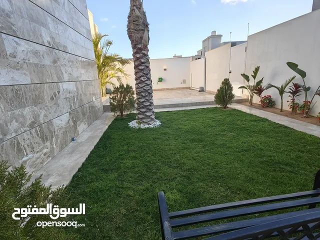 500m2 3 Bedrooms Villa for Sale in Tripoli Al-Serraj