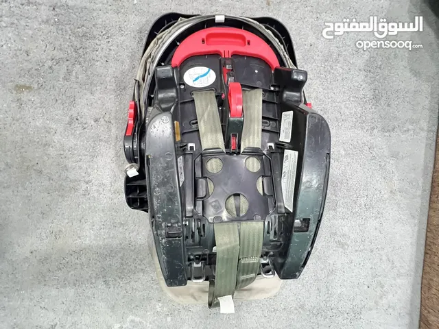 هزاز اطفال ماركة اوروبية GRACO بحالة ممتازه مين غير اي عيوب للتواصل في الرابط