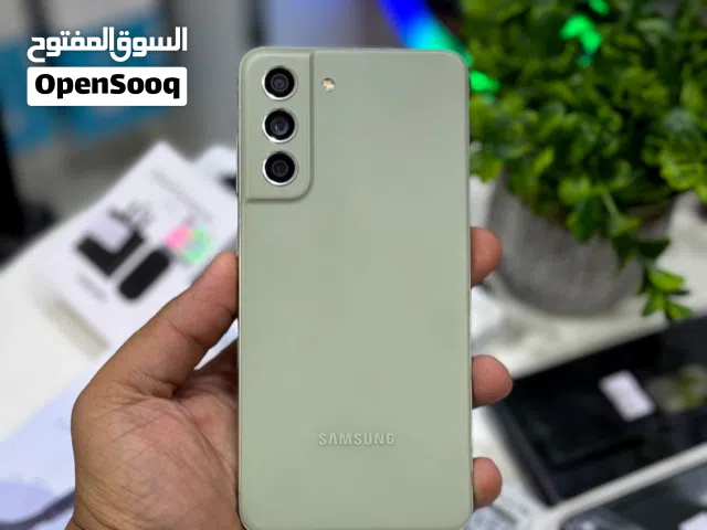Samsung Galaxy S21 FE 5G 128 GB in Muscat