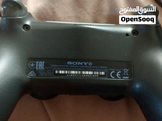 كنترولر بلايستيشن 4 مستعمل للبيع