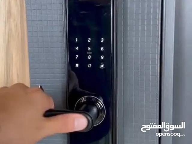 قفل حماية ذكي للابواب