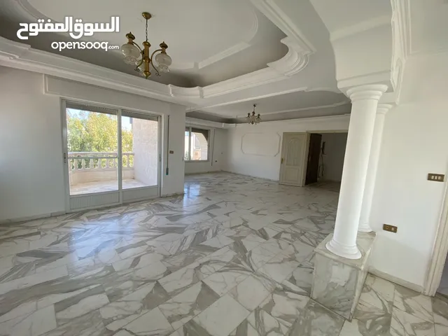 300m2 3 Bedrooms Apartments for Sale in Amman Um Uthaiena