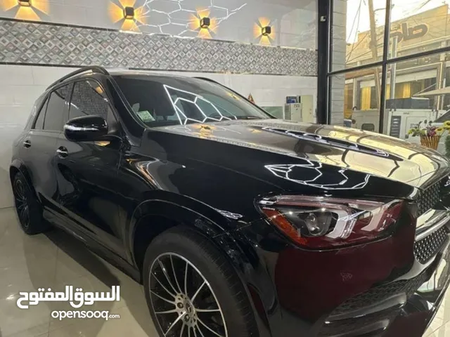 مارسيدس بنزين 2023 فئه GLE اسود للبيع لدى شركه العاتي لتجاره السيارات النهضة