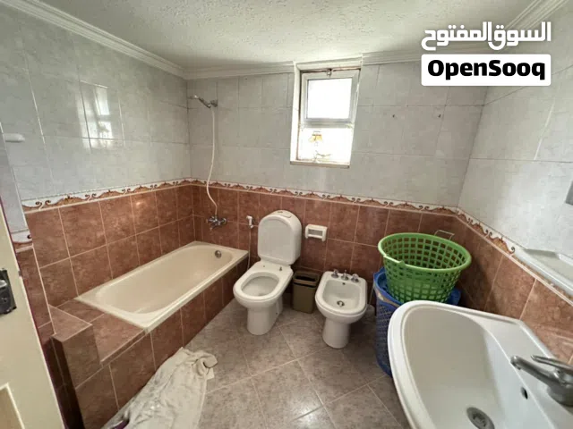 200 m2 3 Bedrooms Apartments for Sale in Amman Daheit Al Rasheed