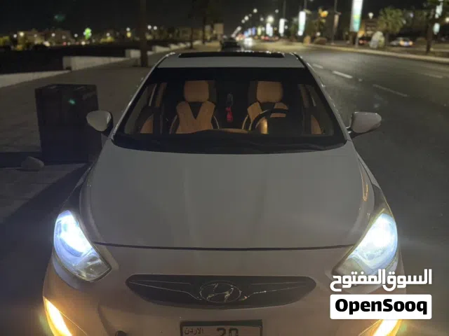 2012, هيونداي, اكسنت, GLS