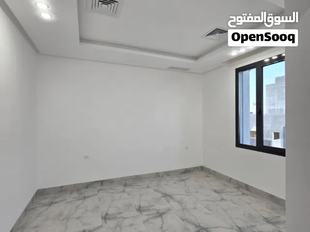 200 m2 3 Bedrooms Apartments for Rent in Farwaniya South Abdullah Al Mubarak