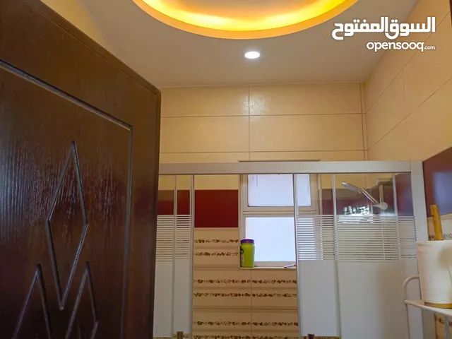 180 m2 2 Bedrooms Apartments for Sale in Zarqa Al Zarqa Al Jadeedeh