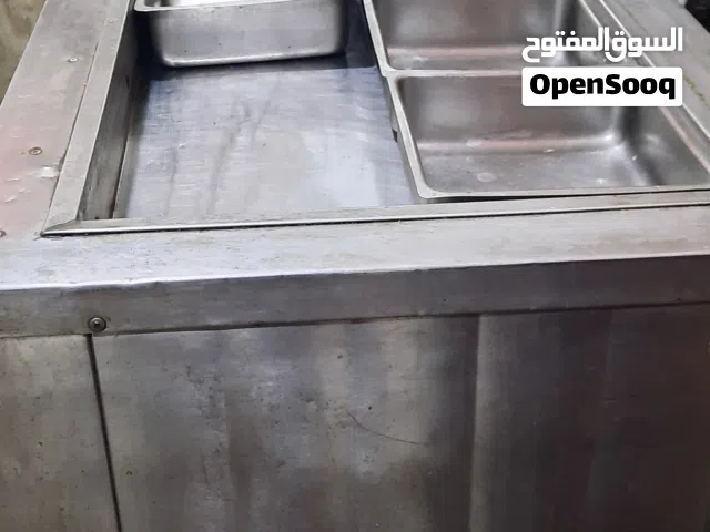 ثلاجة سلطات للبيع