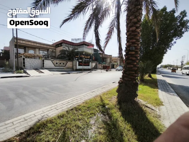 بيت كامل للايجار التجاري فقط قرب حدائق الاندلس وبداية المعقل سايدين شارع الساعة
