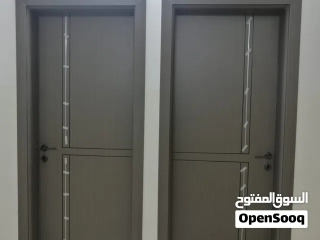 We Making All Kinds Of Material door here