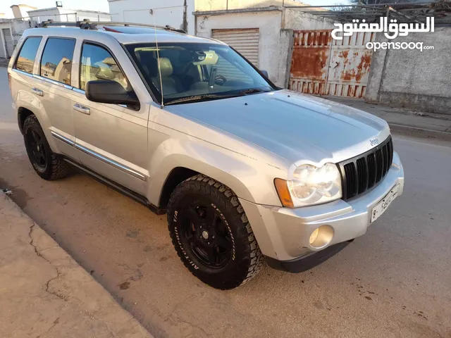 Jeep Grand Cherokee Limited in Jebel Akhdar
