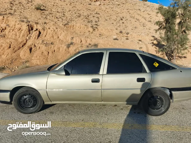 Used Opel Vectra in Ma'an