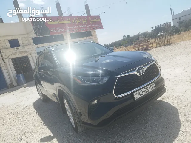 Used Toyota Highlander in Mafraq