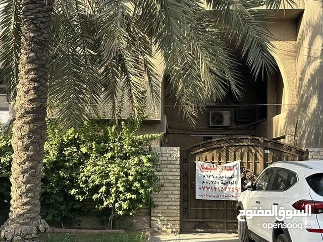 قطعة ارض او بيت قديم للبيع
