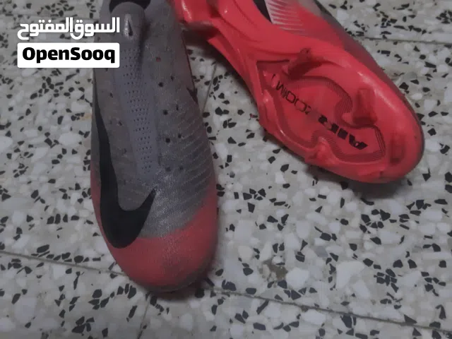 حذاء نايك air zoom مستعمل في حالة جيدة