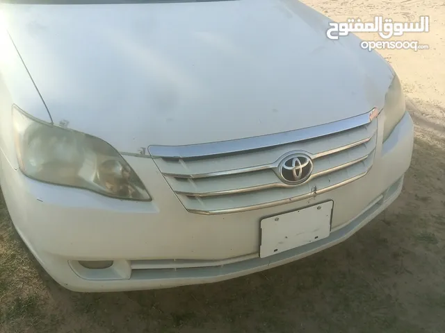 Used Toyota Avalon in Tripoli