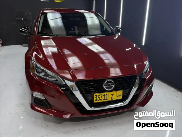 2019 نيسان التيما SR