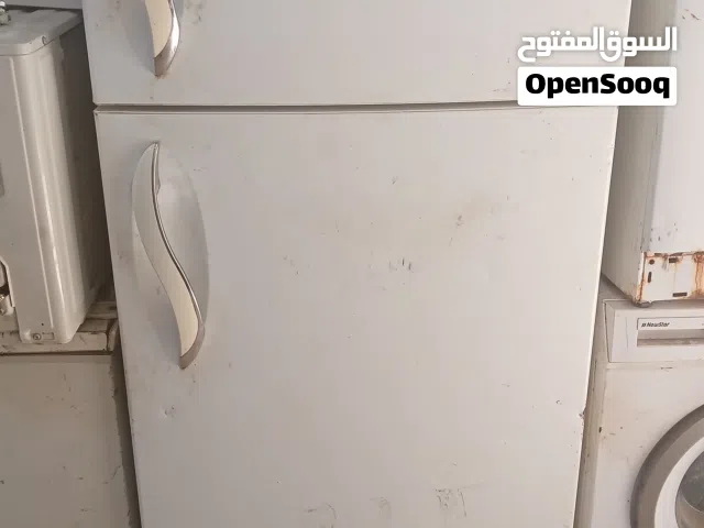 ثلاجة الجي كورية أصلية لون ابيض