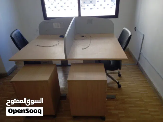 اثاث مكتبي مستعمل بحالة الممتاز