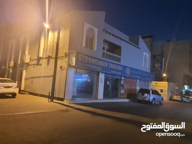 للايجار محل في الرفاع الشرقي