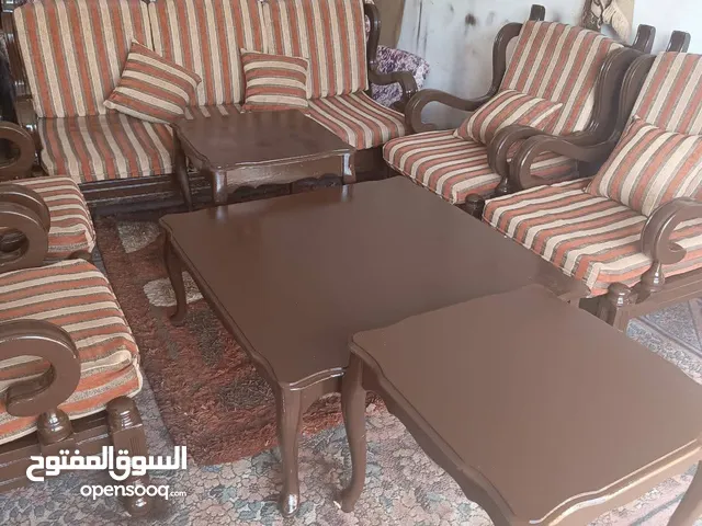 طقم مورس قرن الغزال تفصيل خشب زان ثقيل سبع مقاعد دهان جديد ومافيه كسور