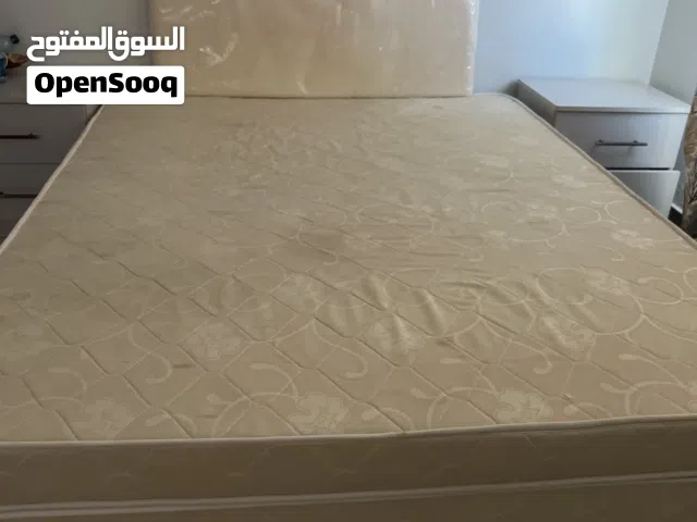 متوفر سريرين