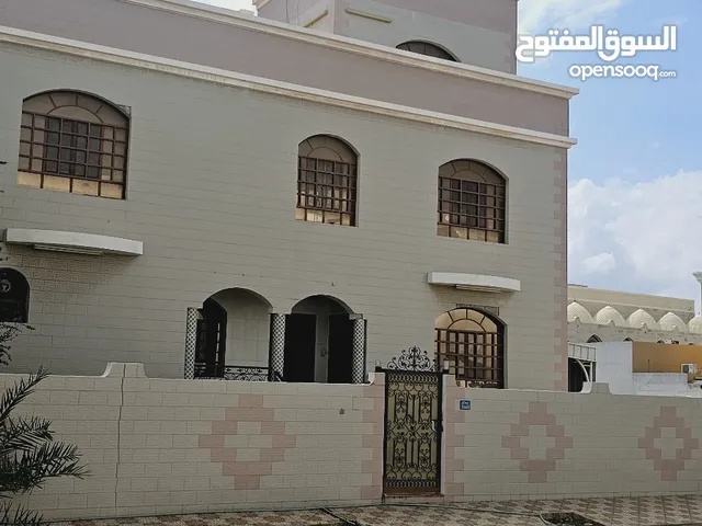 450 m2 5 Bedrooms Villa for Rent in Muscat Ansab