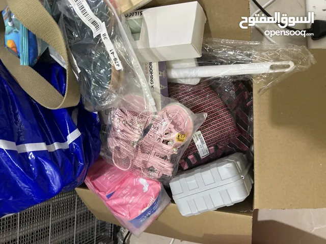 متوفر ملابس جديده وتليفونات من تيمو