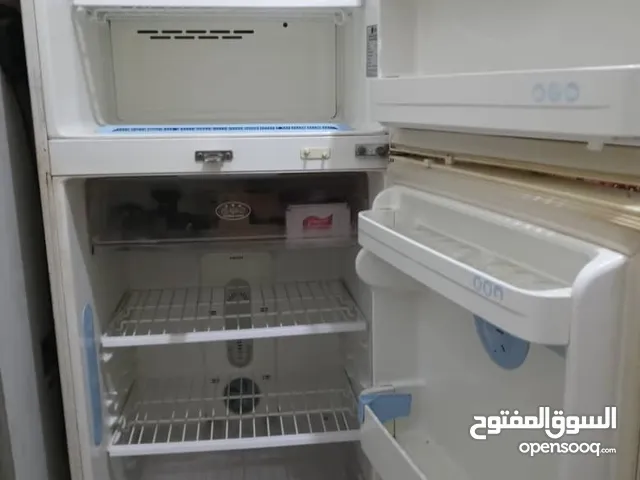 ثلاجه اقتصاديه مستخدم نظيف