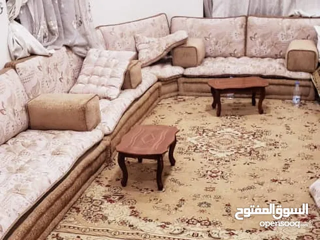 10 m2 More than 6 bedrooms Villa for Rent in Sana'a Haddah