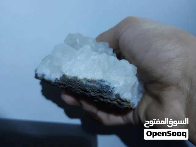 كوارتز أبيض طبيعي خام 100% - صنعاء /شملان