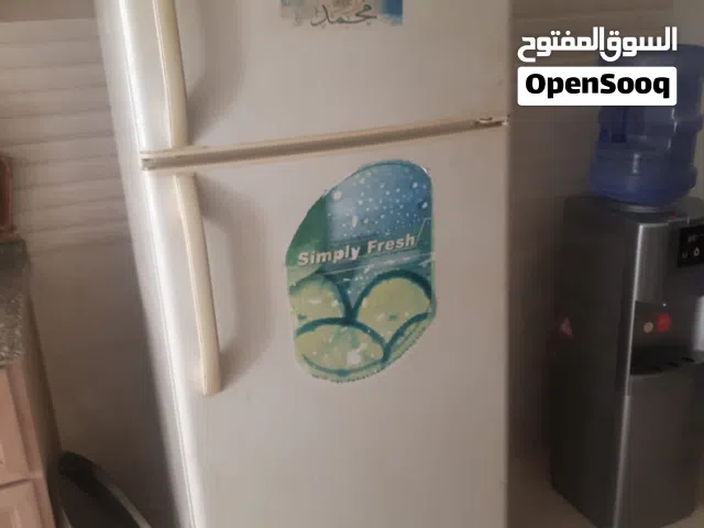 ثلاجه للبيع بسعر 70 دينار