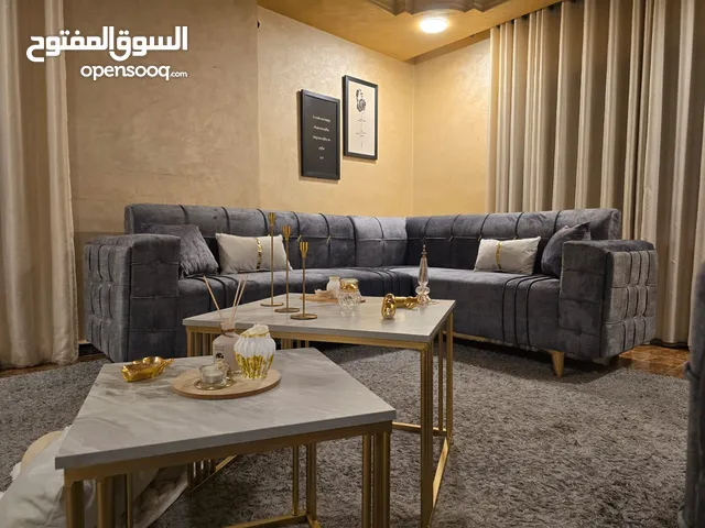كورنر شبه جديد للبيع