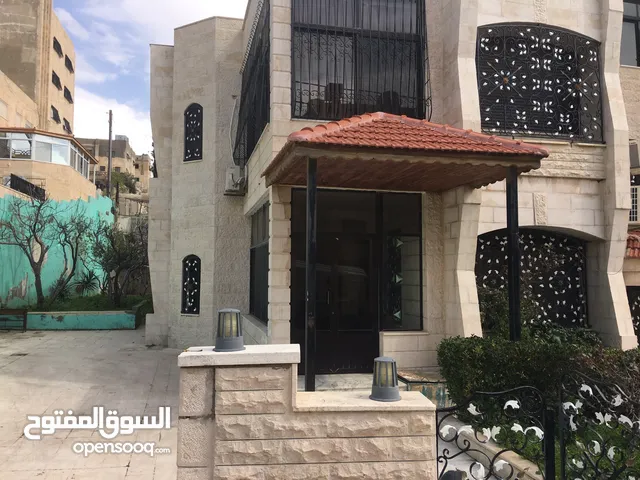 225 m2 3 Bedrooms Townhouse for Rent in Amman Daheit Al Rasheed