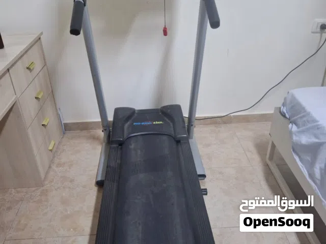 جهاز ركض كهربائي (Treadmill) من ماركة Pro-Super Exer مديل سنة 2014