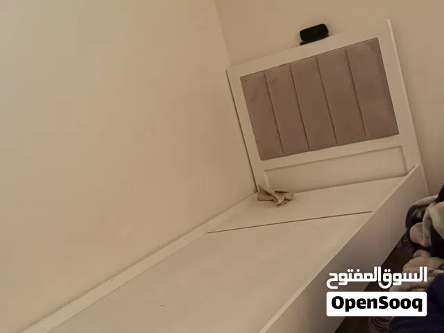 للبيع سرير
