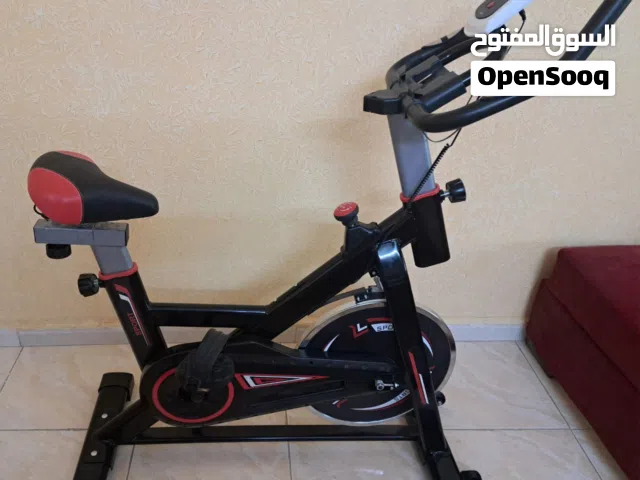 جهاز رياضة دراجة منزلية sport exercise indoor spin bike مستعمل ومكفول