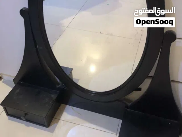 مراءة نظيفه مافيها شي