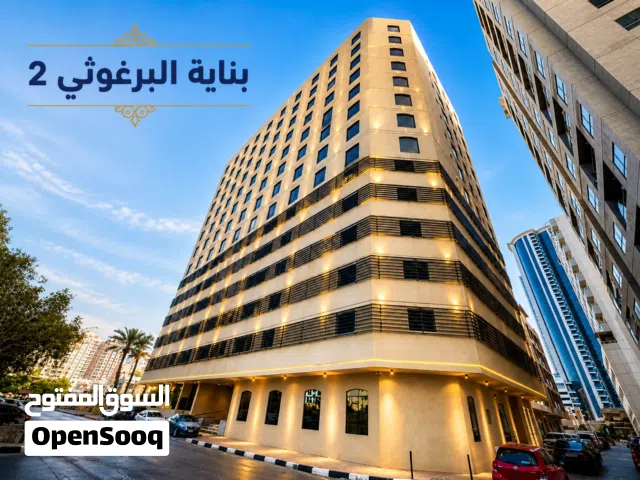 شقة أول ساكن ببناية أول ساكن مع باركن مجاني داخل التاور وصيانة مجانية علي المالك