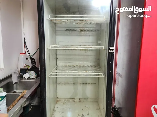 ثلاجة كولا باب واحد