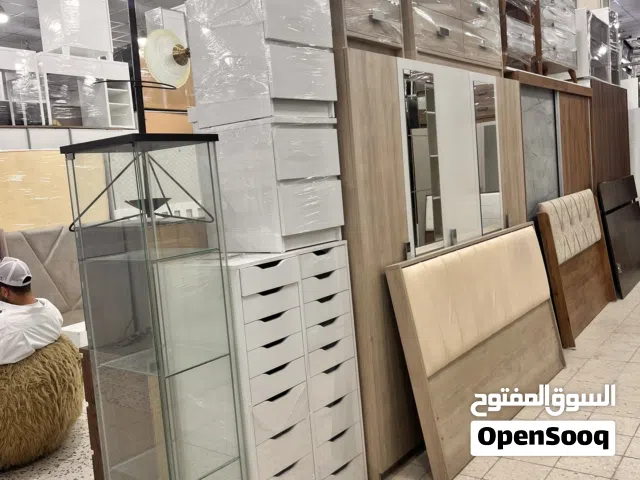 غرف نوم شبه جديدة