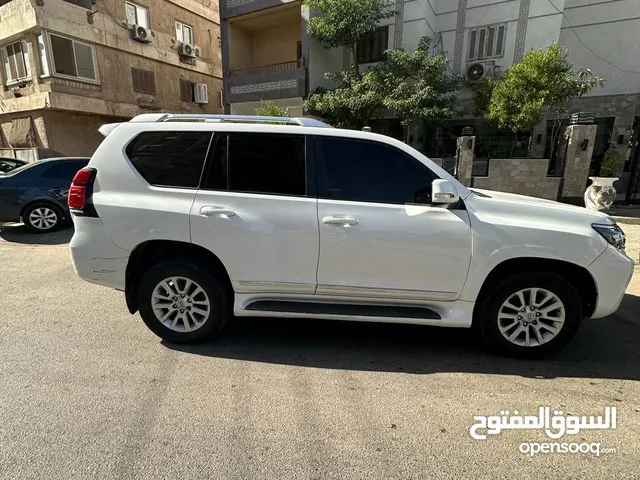 Used Toyota Land Cruiser in Cairo