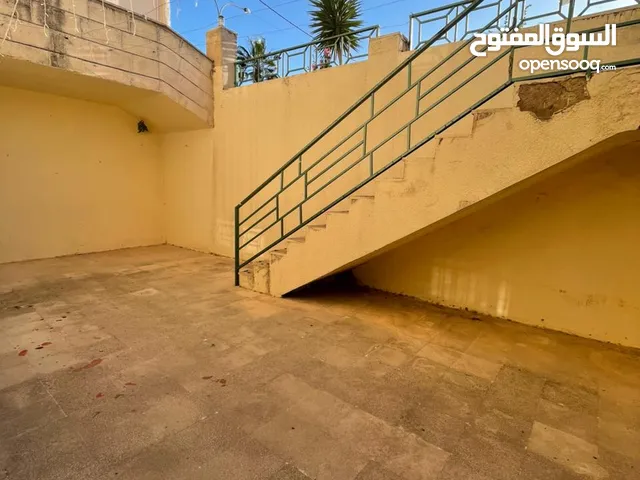 شقة فارغة للايجار في الجبيهة 3 نوم 300
