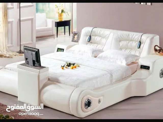 للبيع تخت ملوكي للنوم يوجد فيه مميزات