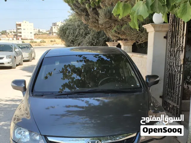 2011 هوندا سيفيك Standard
