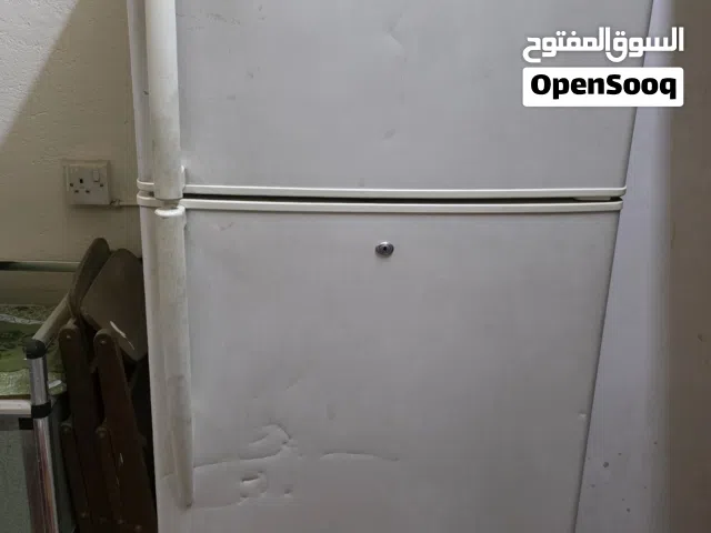 ثلاجة نوع LG حجم 20 قدم عاطلة - كشر فقط