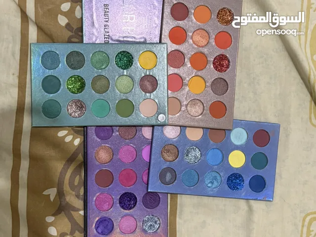 pigmented Eyeshadow palatte and kiko orignal lipstick available one time used